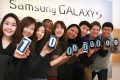 Компания Samsung отпраздновала продажу 100-миллионного смартфона Galaxy S