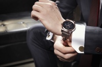LG представила "умные" часы для миллионеров
