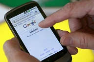 Поисковик Google начинает борьбу с навязчивой рекламой на смартфонах и планшетах
