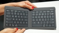Universal Foldable Keyboard – клавиатура для мобильных устройств от компании Microsoft