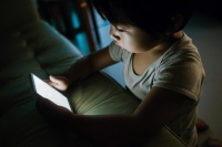 YouTube запретит комментировать видео с детьми