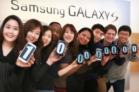 Компания Samsung отпраздновала продажу 100-миллионного смартфона Galaxy S Компания Samsung отпраздновала продажу 100-миллионного смартфона Galaxy S