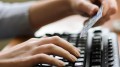 Все online-магазины могут обязать принимать оплату с банковских карт
