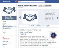 Facebook поможет найти работу