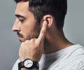 Ремешок Sgnl превращает палец в наушник для разговора по смартфону