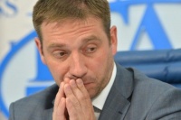 Российским чиновникам запретили "выносить сор из избы" в социальные сети