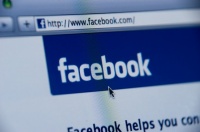 Facebook совершенствует поиск